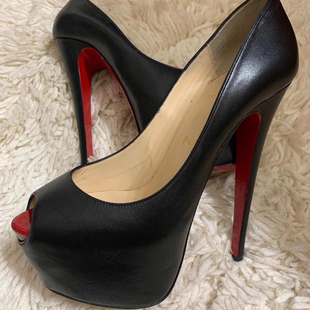 Christian Louboutin Highness Peep-Toe